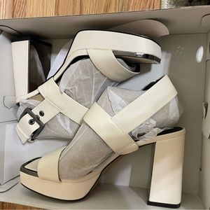 DKNY Bibiana Platform